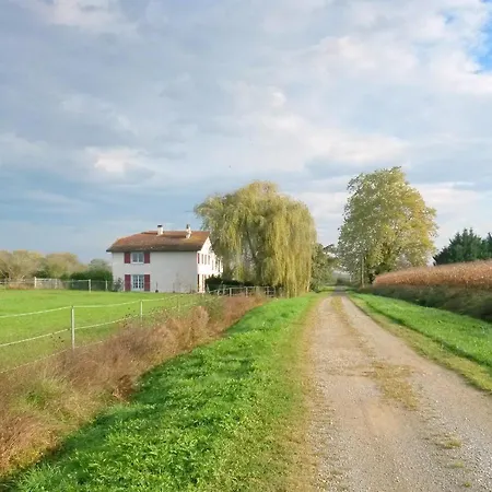 Oda ve Kahvaltı Ranch Bignaou 2*